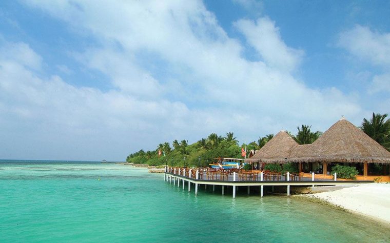 maldives adaaran select hudhuranfushi arrival jetty
