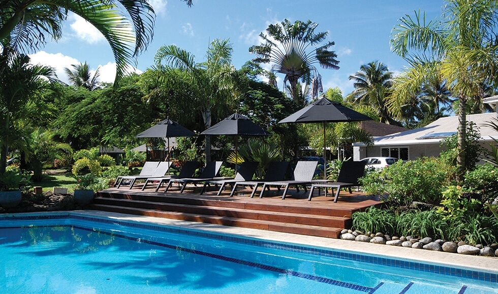 cook islands rarotonga lagoon breeze villas swimming pool